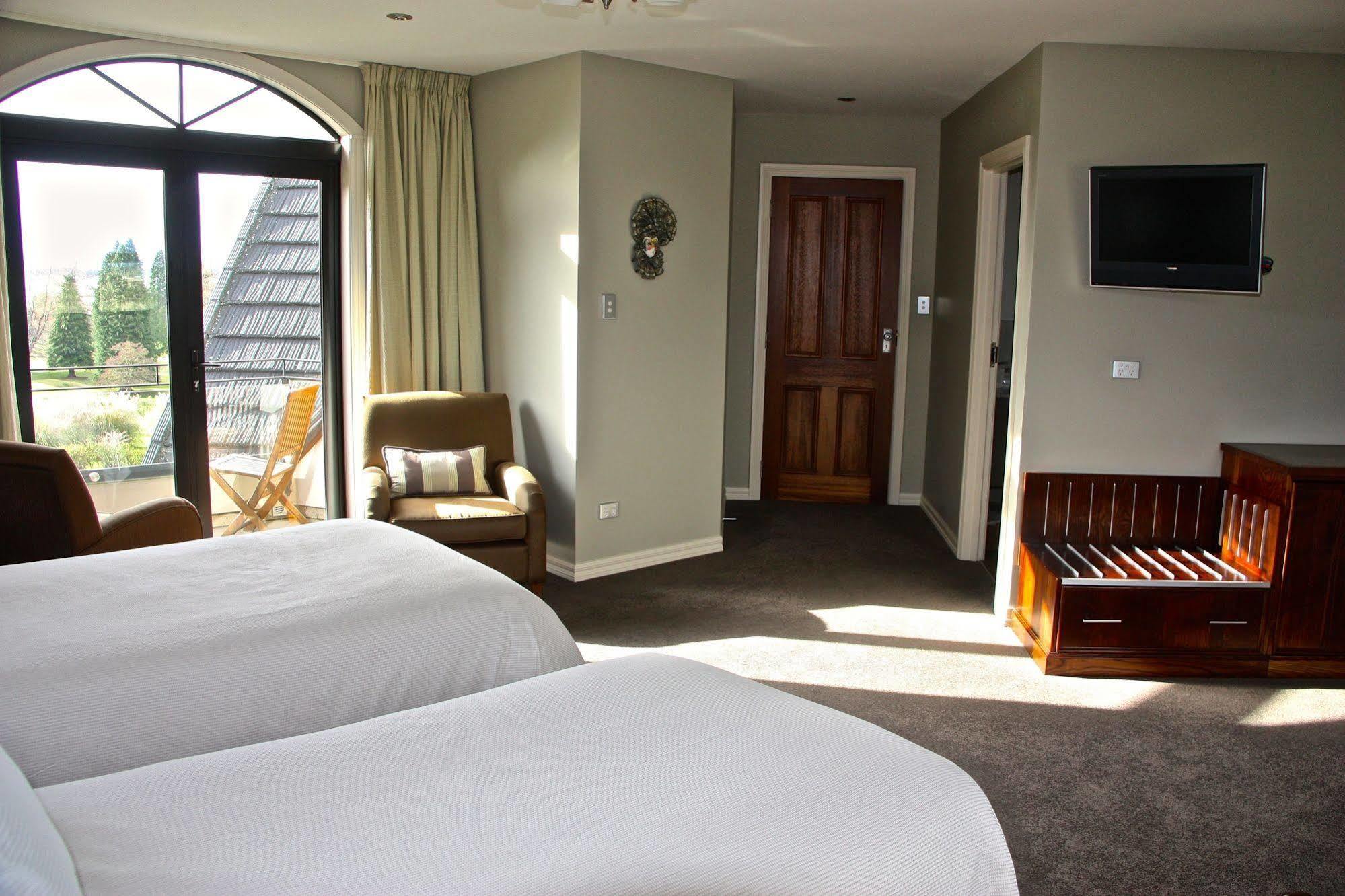 Dock Bay Lodge Te Anau Exterior foto